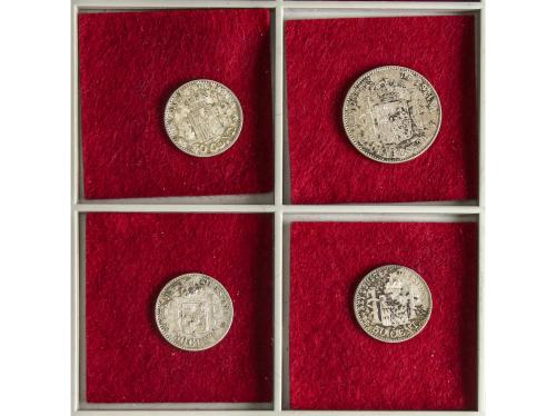 ALFONSO XIII. Lote 4 monedas 50 Céntimos (3) y 1 Peseta. 189
