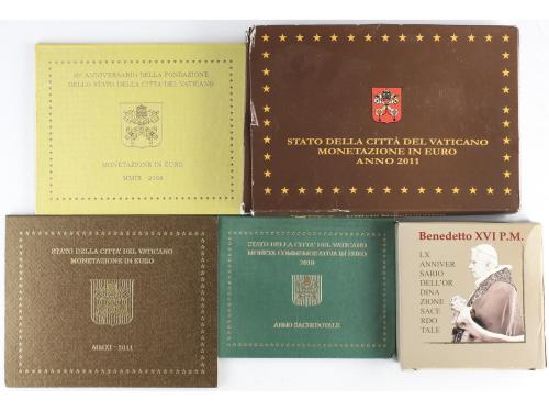VATICANO. Lote 14 presentaciones de diversos valores de 1 Ce