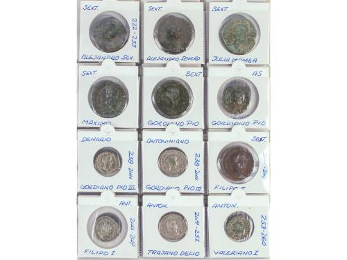 Lote 96 monedas. AE y AR. Colección en álbum de Monedas Roma