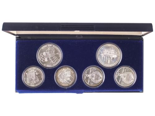 LOTES Y COLECCIONES EXTRANJERO. Lote 9 sets y 5 monedas. Sig