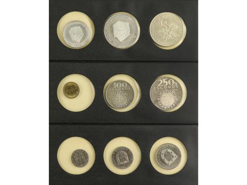 LOTES Y COLECCIONES EXTRANJERO. Lote alrededor 300 monedas. 