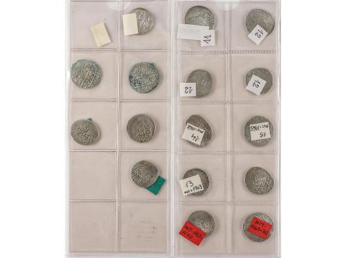 MUNDO ISLÁMICO. Lote 16 monedas. Todas de plata. A EXAMINAR.