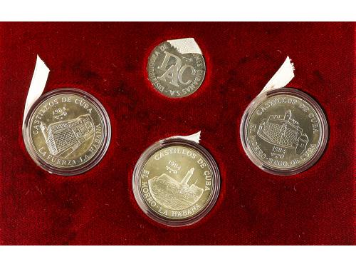 CUBA. Lote 8 sets 3 monedas 5 y 10 Pesos. 1980 a 1988. AR. C