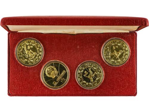 CHINA. Lote 2 set 1, 20 y 30 Yuan. 1980. AR. Contiene Set 4 