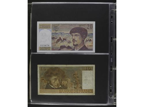 BILLETES EXTRANJEROS. Lote alrededor 120 billetes. S.XX. Col
