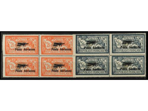 */** FRANCIA. Yv. Av.1/2. SERIE COMPLETA en bloque de 4. Hay