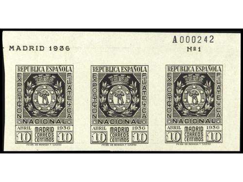 ** ESPAÑA. Ed. 727/8(3). SERIE COMPLETA en trio horizontal c