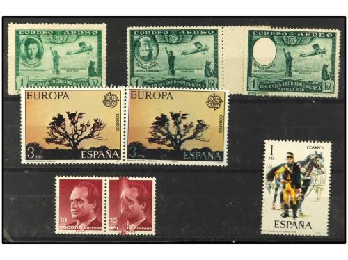 **/*/° ESPAÑA. 1930-1977. 2 Fichas conteniendo sellos con di