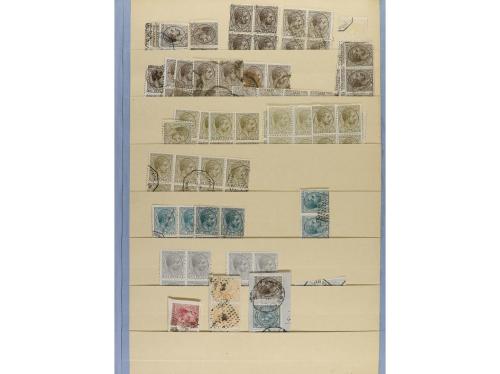 LOTES y COLECCIONES. ESPAÑA. Stock montado en hojas clasific