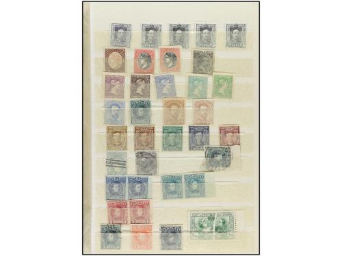 LOTES y COLECCIONES. ESPAÑA. Conjunto montado en hojas clasi