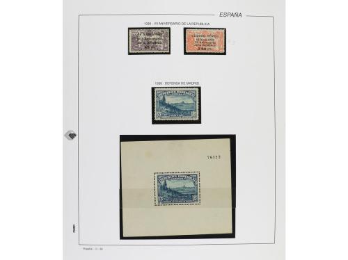 LOTES y COLECCIONES. ESPAÑA. COLECCIÓN en 2 álbumes de 1901 