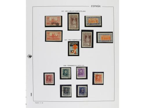 LOTES y COLECCIONES. ESPAÑA. COLECCIÓN en 2 álbumes de 1901 