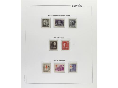 LOTES y COLECCIONES. COLECCIÓN en 2 álbumes de 1930 a 1949 c