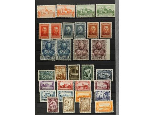 LOTES y COLECCIONES. ESPAÑA. Conjunto en clasificador formad