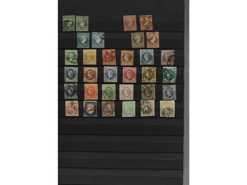 LOTES y COLECCIONES. ESPAÑA. Conjunto en clasificador formad