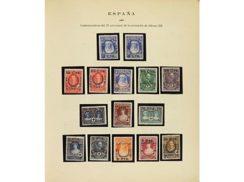 LOTES y COLECCIONES. ESPAÑA. Colección en álbum Philos de 18