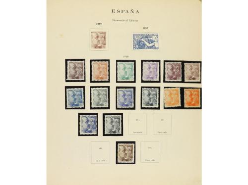 LOTES y COLECCIONES. ESPAÑA. Colección en álbum Philos de 18