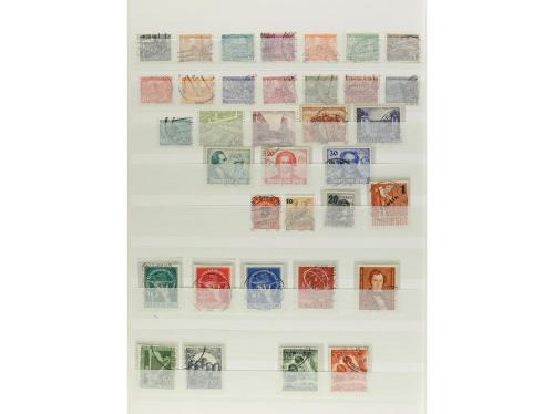 LOTES y COLECCIONES. BERLÍN. Colección en clasificador de 19