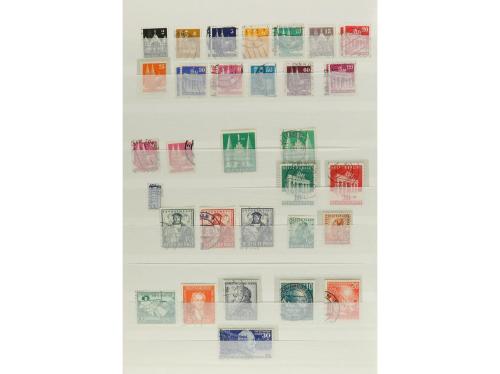 LOTES y COLECCIONES. ALEMANIA FEDERAL. Colección en 3 clasif