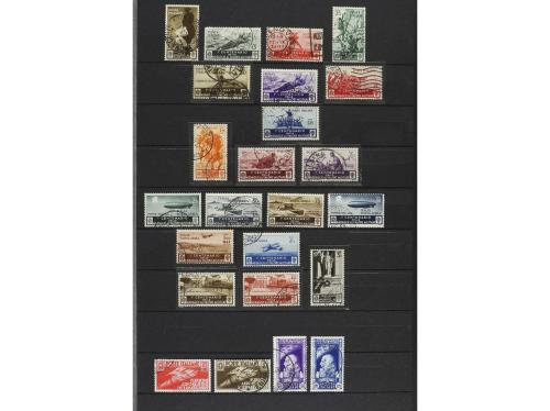 LOTES y COLECCIONES. ITALIA. Colección en 2 clasificadores d