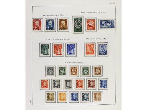 LOTES y COLECCIONES. DINAMARCA. Colección en 3 álbumes y 1 