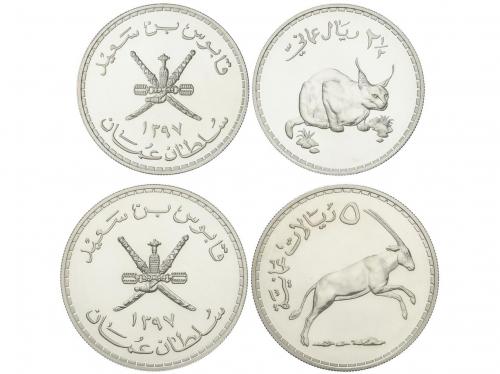 OMÁN. Lote 2 monedas 2-1/2 y 5 Omani Rials. 1397 d.H. (1976)